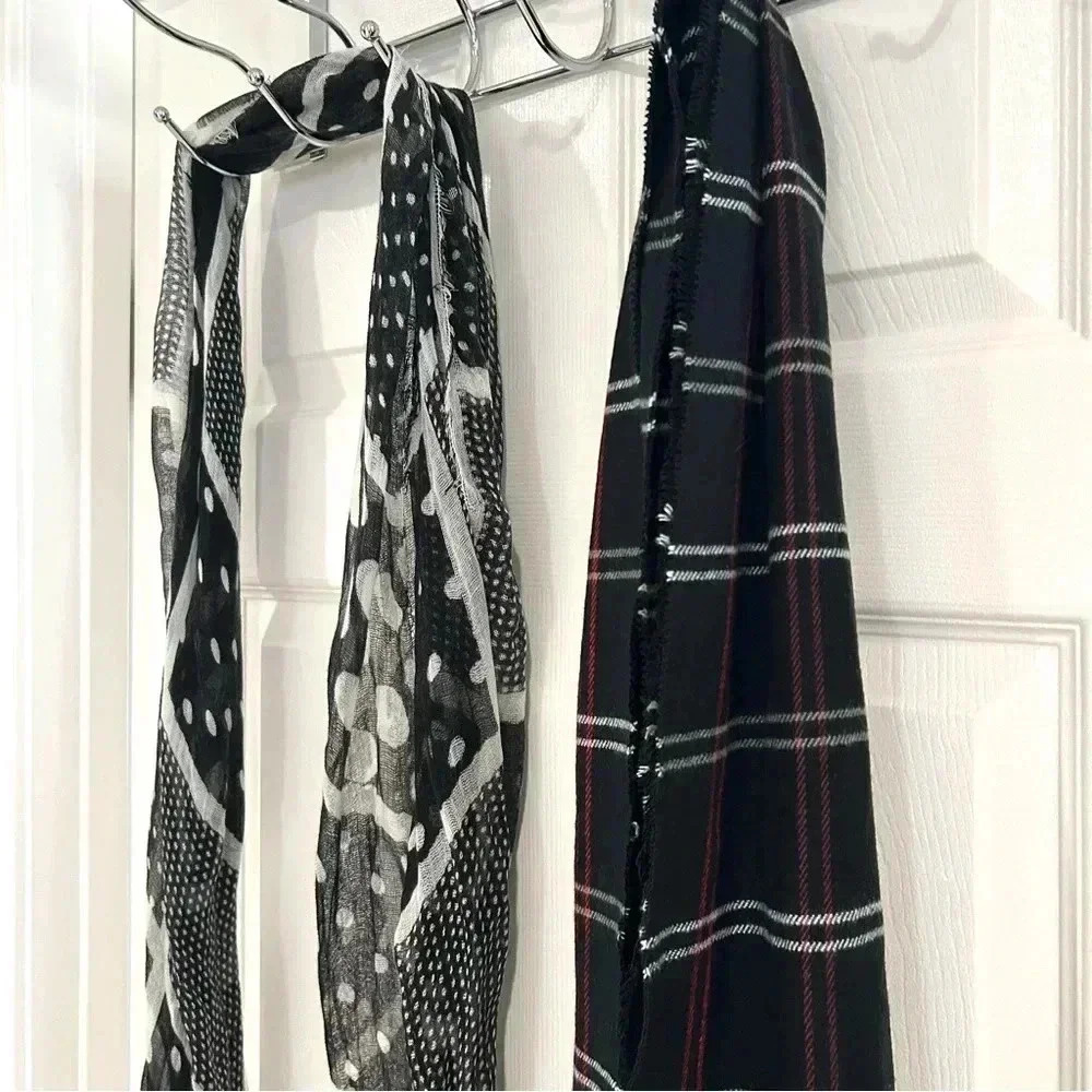 Collection Eighteen Scarf Bundle Black White Red Fringe Wrap Raw Edge Geometric - Picture 4 of 10